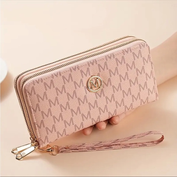 Elegant Pink Women's Long Wallet - Picture 4 of 4